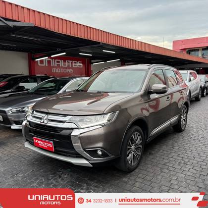 MITSUBISHI OUTLANDER 3.0 GT 4X4 V6 24V GASOLINA 4P AUTOMÁTICO